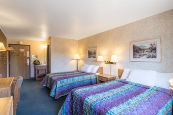 Standard Room, 2 Double Beds, Non Smoking