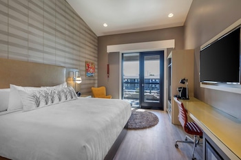 Superior Room, 1 King Bed, Non Smoking