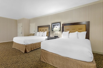 Standard Room, Multiple Beds, Non Smoking, Refrigerator & Microwave