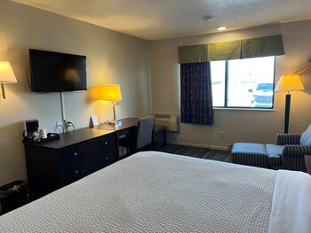 Standard Room, 1 King Bed