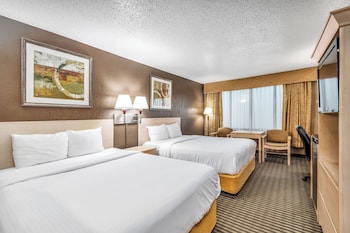 Standard Room, 2 Double Beds, Balcony, Pool View