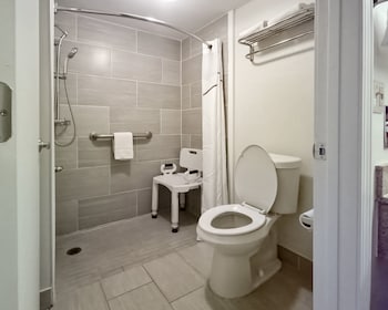 Deluxe Room, 2 Double Beds, Accessible, Non Smoking (Roll-In Shower)