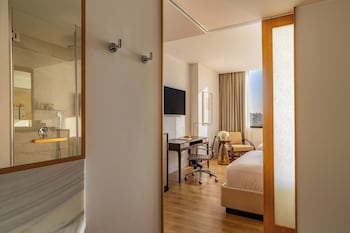 Premier Family Room Panoramic View