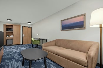 Executive Suite, 1 King Bed with Sofa bed
