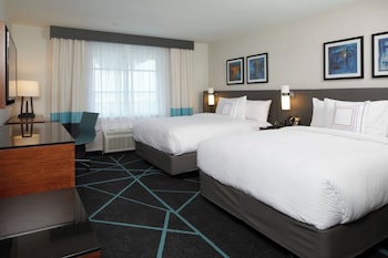 Room, 2 Queen Beds (Mobility Accessible, Roll-In Shower)