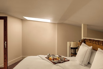 Junior Suite, Connecting Rooms (Component Suite)