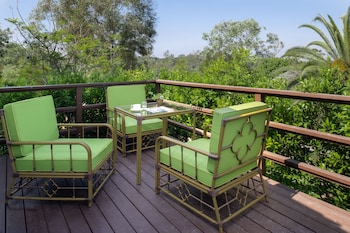 Bungalow, 1 King Bed (Veranda)