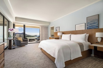 Tower Penthouse Oceanview Room, 1 King or 2 Queen, Newly Renovated