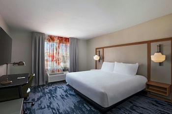 Standard Room, 1 King Bed