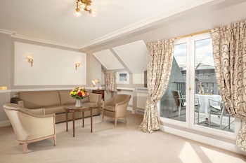 Suite (PARISIENNE)