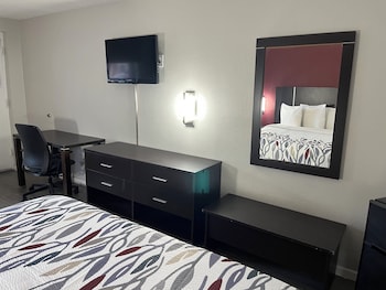Superior Room, 1 King Bed, Smoking