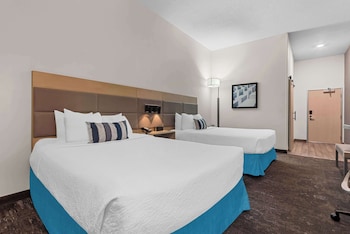 Standard Room, 2 Queen Beds, Accessible, Refrigerator & Microwave (Walk-in Shower)