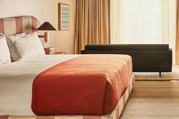 Junior Suite, 1 King Bed