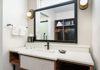 Room, 1 King Bed