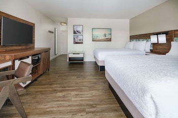 Room, 2 Queen Beds, Ocean View