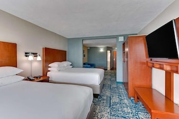 Suite, 2 Queen Beds, Non Smoking