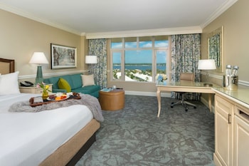 Room, 1 King Bed (Sunset View)