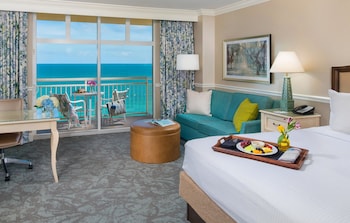 Room, 2 Queen Beds, Balcony, Oceanfront