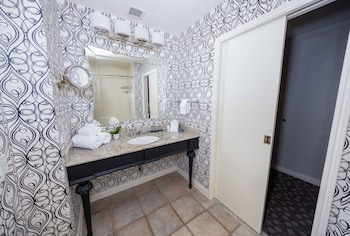 Deluxe Room, 2 Double Beds