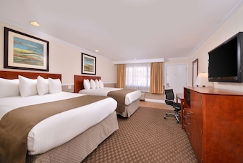 Standard Room, 2 Double Beds, Non Smoking, Balcony