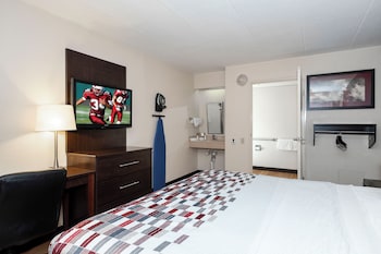 Deluxe Room, 1 King Bed, Accessible (Roll-In Shower, Smoke Free)