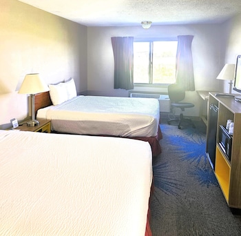 Room, 2 Queen Beds, Non Smoking