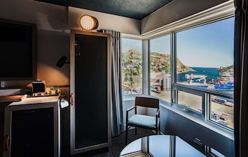 Superior Room, 1 King Bed, Harbor View