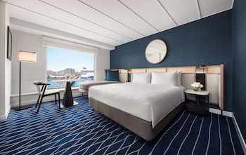 Room, 2 Twin Beds, Darling Harbor View