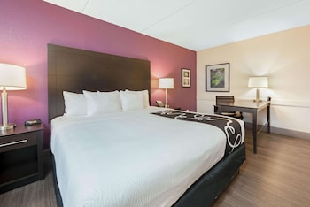 Deluxe Room, 1 King Bed, Non Smoking