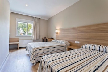 Triple Room (3 Adults)