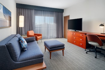 Suite, 1 Bedroom (Hearing Accessible)