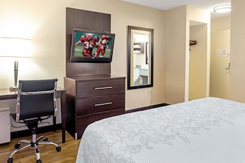 Deluxe Room, 1 King Bed (Smoke Free)