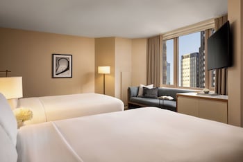 Fairmont Room, 2 Double Beds
