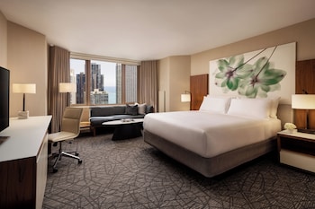 Deluxe Room, 1 King Bed, City View (Hearing Accessible)