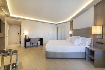 Communicated Room