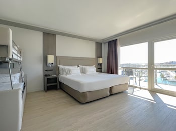Grand Premium Room (2+2)