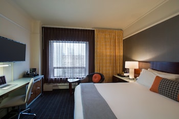 Deluxe Room, 1 King Bed