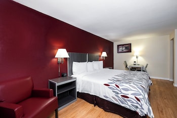 Deluxe Room, 1 King Bed, Smoking