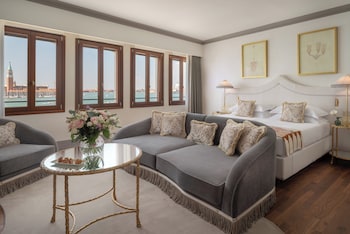 Junior Suite, Lagoon View