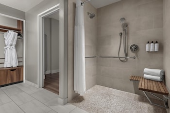 Penthouse Suite with Accessible Roll-In Shower
