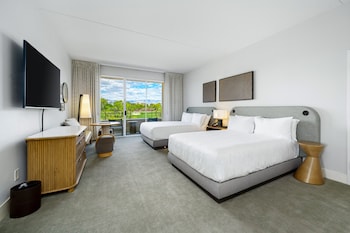 Room, 2 Queen Beds (Shower)