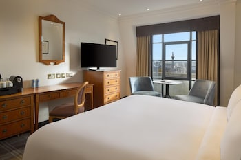 Premium Room (Square View)