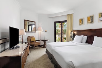 Room (Partial Nile)