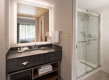 Room, 1 King Bed, Kitchenette