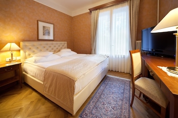 Single Room, Balcony