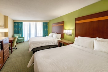 Standard Room, 2 Queen Beds, Pool View