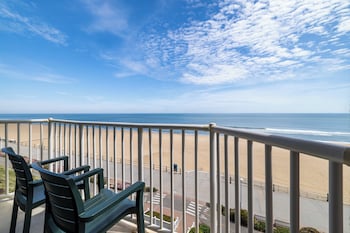 Standard Room, 2 Queen Beds, Oceanfront