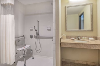 Room, 2 Double Beds, Accessible, Non Smoking (Mobility/Hearing Impaired Accessible)