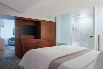 Club Suite, 1 Double Bed, Corner