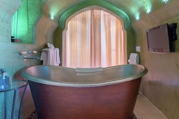 Suite, 1 King Bed